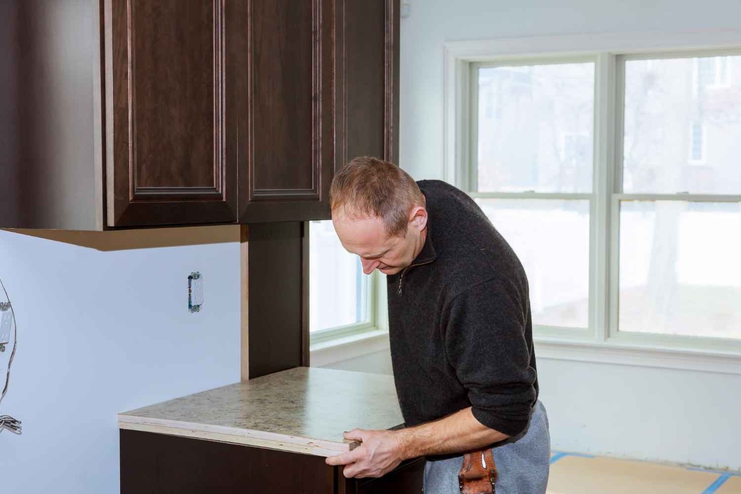 How to Fit a Kitchen Worktops