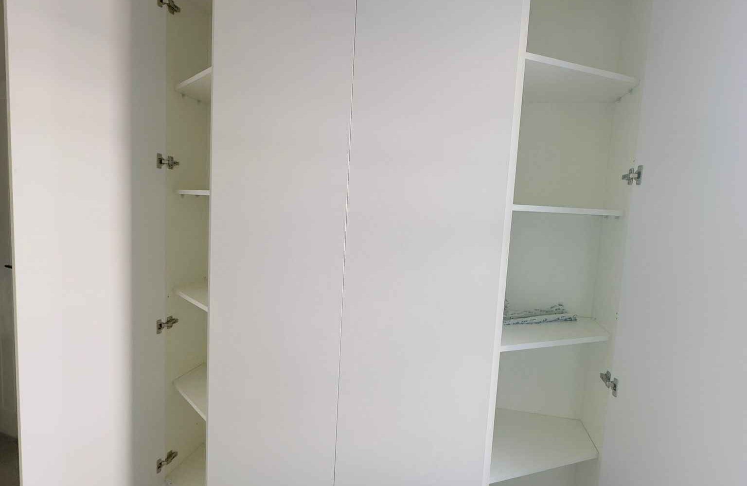 bespoke fitted wardrobe